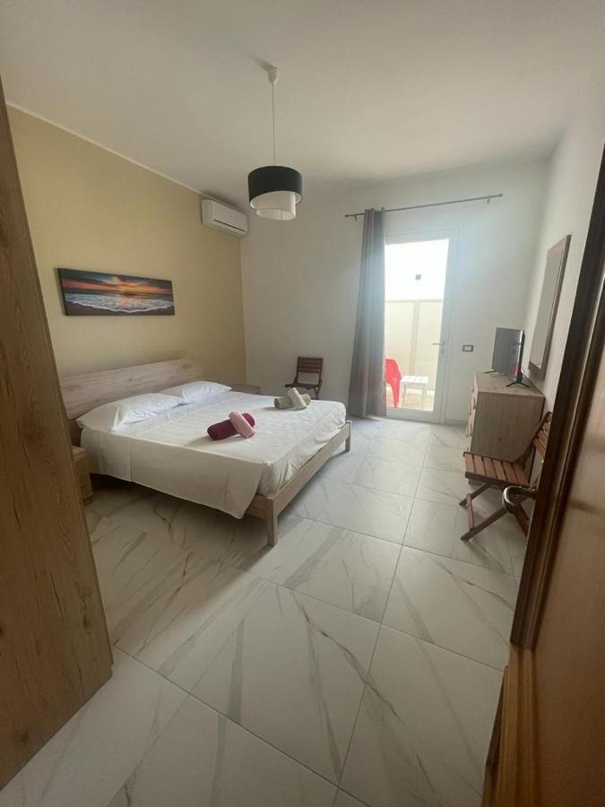 Camere Lorenzo Porto Cesareo Exterior photo